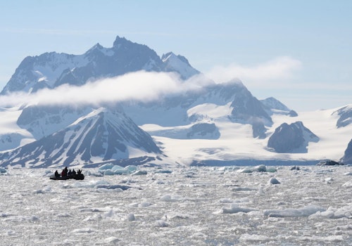 Svalbard 11-day skiing and sailing tour in the Arctic Ocean, Norway