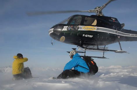 Private guided heliboarding day in Petit Combin