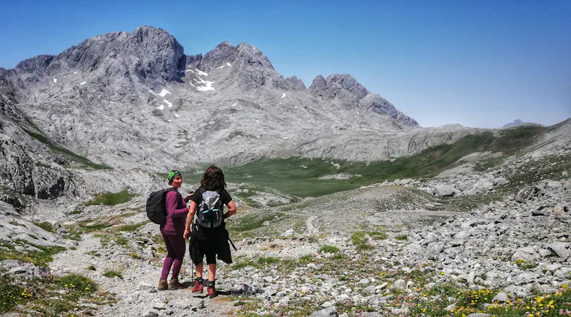 Excursión de Trekking en Picos de Europa, España – Desfiladero de La Hermida