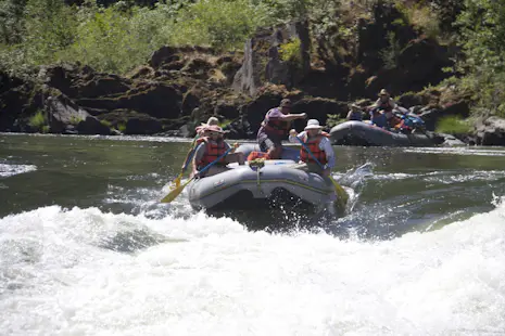 Rogue River, Oregon, 4 Day Guided Trekking, Rafting