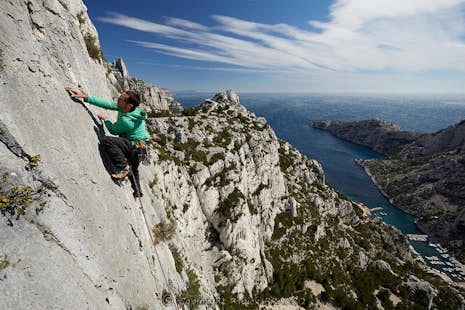 3-day rock climbing course in Les Calanques and Sainte Victoire