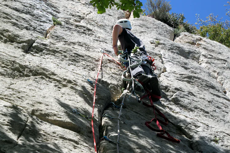 Trad climbing course in Catalonia - Marc Vilaplana - 3