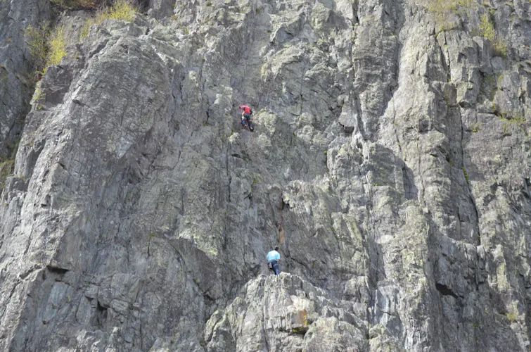 alpine climbing chamonix