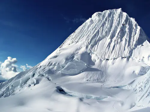 Ascenso de 6 días al Monte Alpamayo en Perú