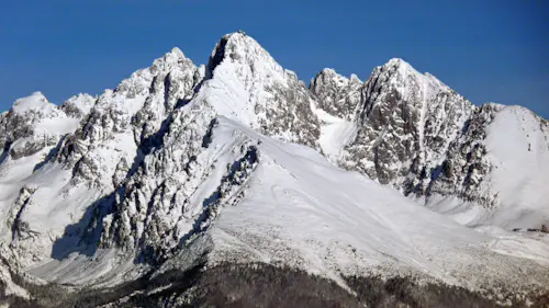 Freeride ski in Skalnata valley (High Tatras)