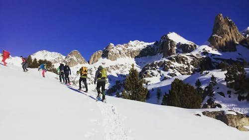 Two-day snowshoeing trip in the Spanish Pyrenees