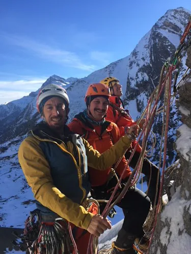 2-day Ice climbing in Varaita Valley
