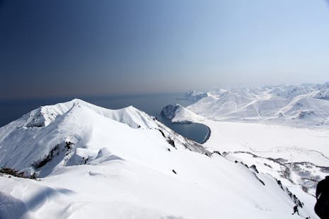 7-day ski touring and heliskiing trip in Kamchatka