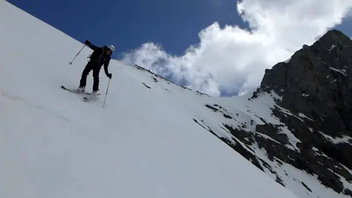 Extreme 2-day ski tour in Mont Valier, Pyrenees