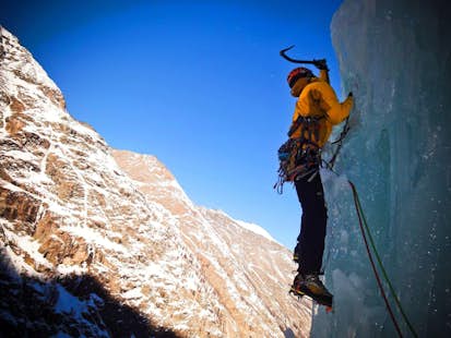 3-day ice climbing course in the Aosta Valley