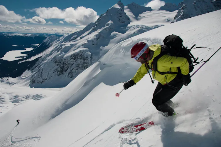 1-week ski tour in the Burnie Glacier Chalet, Canada