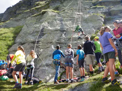1-day introductory course to rock climbing in Aosta Valley