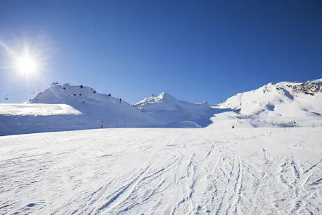 Camporells (Pyrenees) 2-day guided ski tour