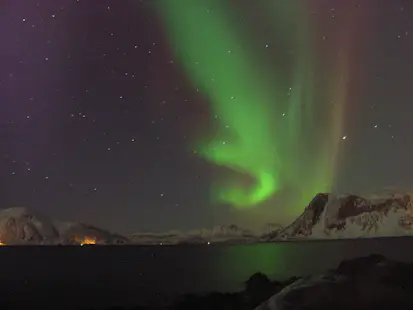 Northern Lights ski touring in the Lyngen Alps