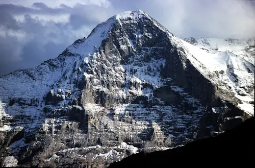 Ascenso guiado de 2 días al Monte Eiger, arista de Mittellegi