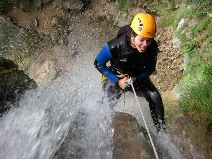 Le Gros Dard (Jura) guided canyoning day