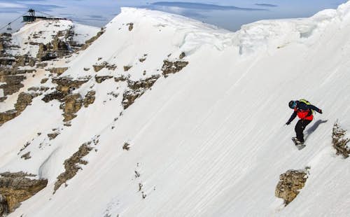 Freeride ski & snowboard day trips in Pordoi Pass