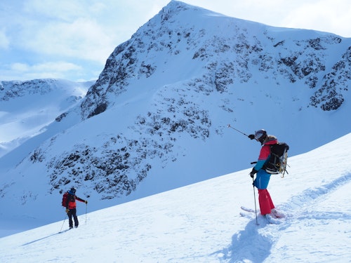 Lyngen Alps 7-day guided ski tour from a lodge (Private guiding)