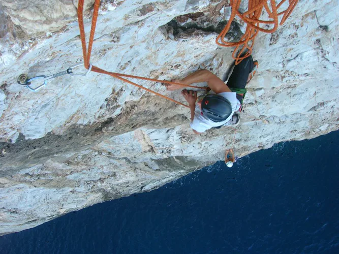 2-day rock climbing program in Sardinia