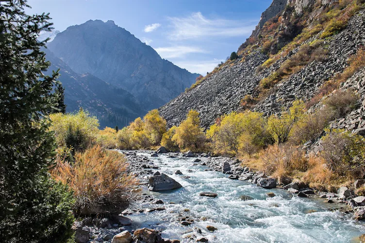 Rock climbing educational course for beginners in Ala Archa Gorge, Kyrgyzstan