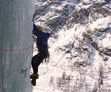 Cogne 3-day guided ice climbing tour