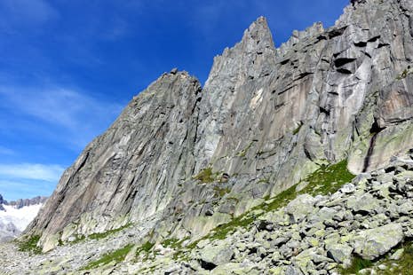 Climb the West ridge of Salbit, Switzerland