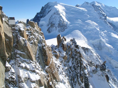 Arête des Cosmiques rock climbing and portaledge, Chamonix