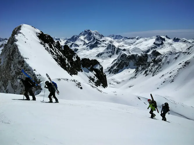 Panticosa-Vignemale ski tour, Aragonese Pyrenees