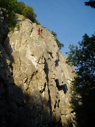 Goyet guided 1 day rock climbing