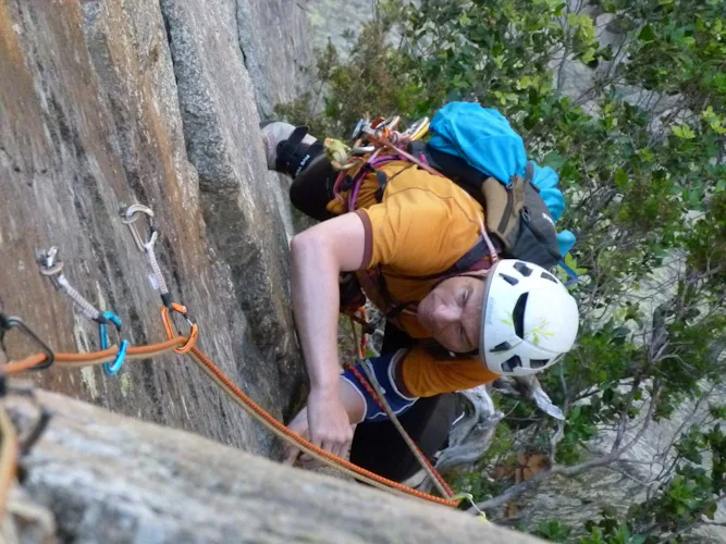 Corte guided rock climbing 8