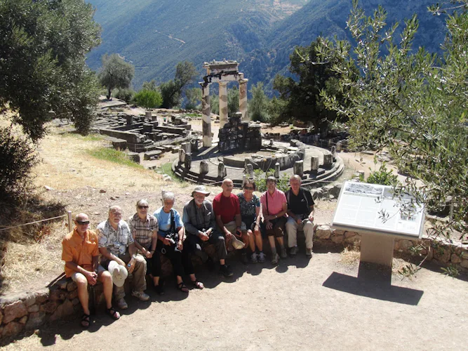 Hiking to Delphi