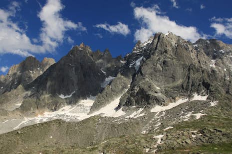 1-day rock climbing tour in the Mont Blanc range