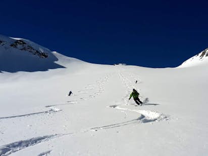 Off-piste skiing in Andermatt 4-day program