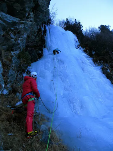 Cogne Ice Climbing introduction course