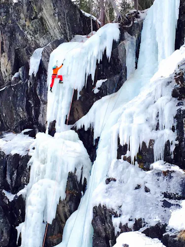Cogne Ice Climbing introduction course