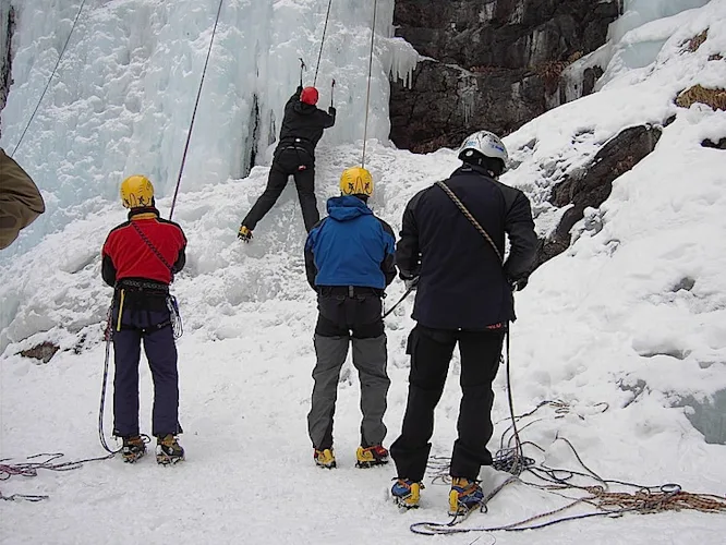 Ice climbing for beginners in Cascate di Lillaz, Cogne Valley