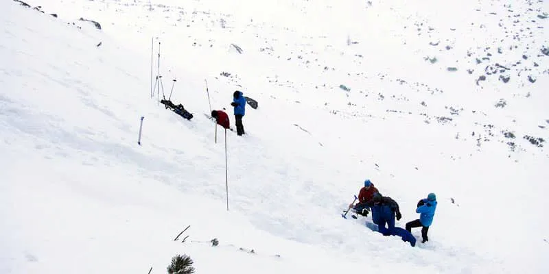 Avalanche course in the High Tatras
