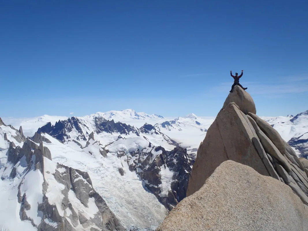 Aguja Guillaumet (2579 m) ascenso guiado de 3 días | undefined
