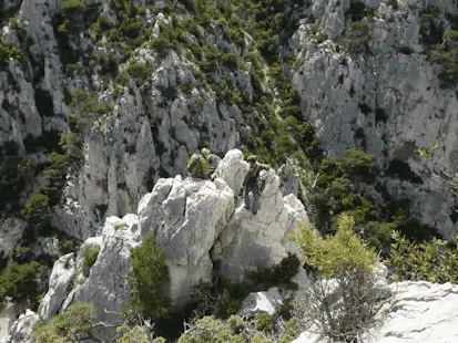 Calanques guided trad climbing day trips