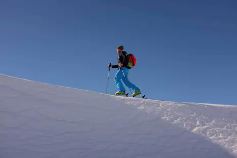Off piste skiing and ski touring day in Arlberg