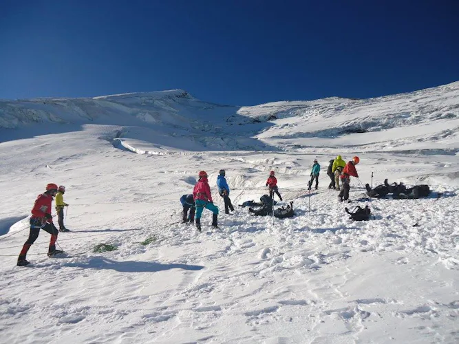 Advanced ice climbing course in Yerba Loca 3