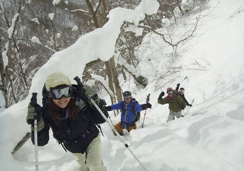 1-day snowshoe hike in Minakami