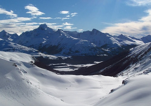 Tierra del Fuego 7-day guided ski tour