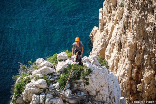 Calanques 4-day guided rock climbing tour