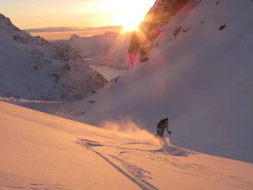 Semana de Esquí de travesía en Narvik desde un albergue