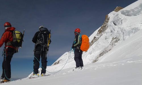 Huayna Potosi 2-day Ascent with Optional Acclimatization and Local Experience