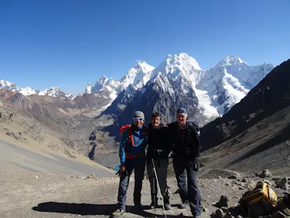 Trekking classique de Huayhuash avec un guide