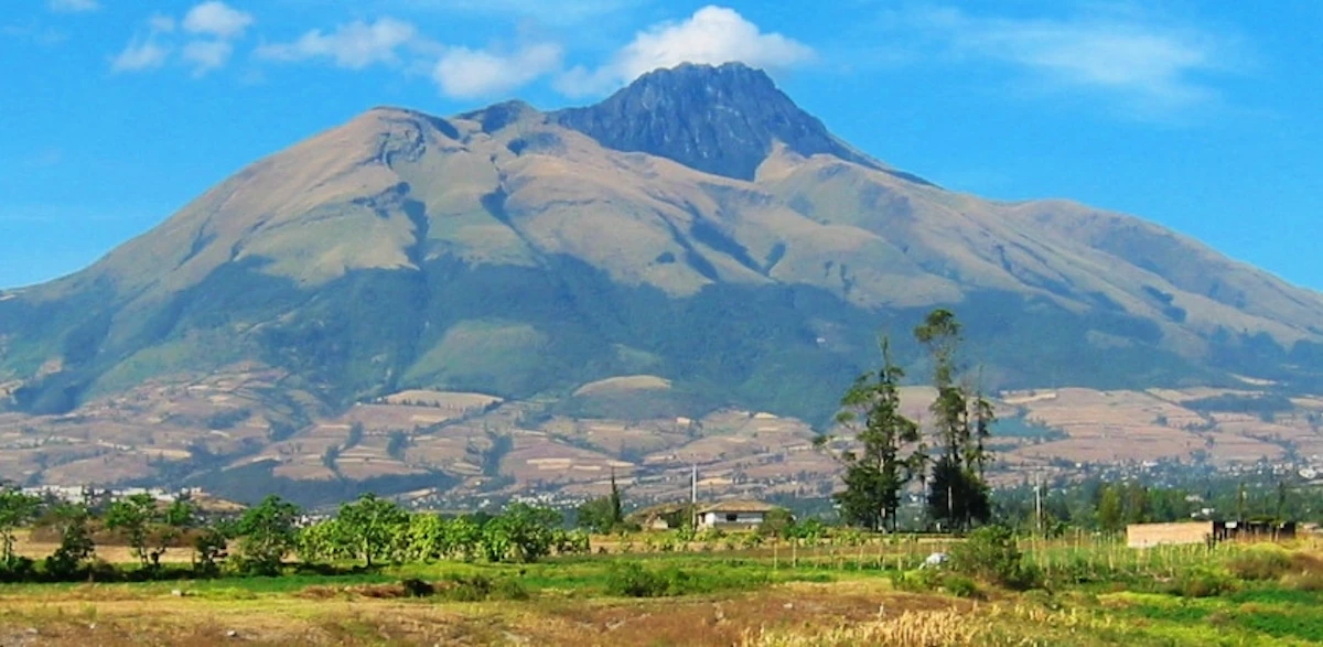 Imbabura_Volcano_Ecuador