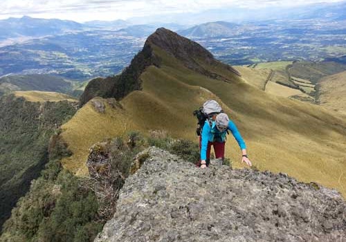 Pasochoa Hiking tour in Ecuador