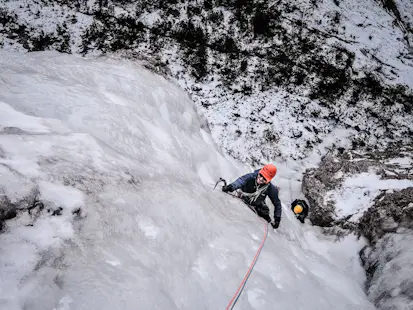 Ice climbing guided course in Val Aurina